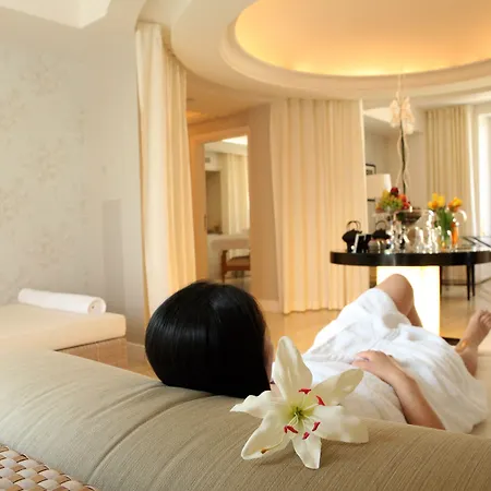 Grand Du - Relais & Chateaux Hotel Vevey