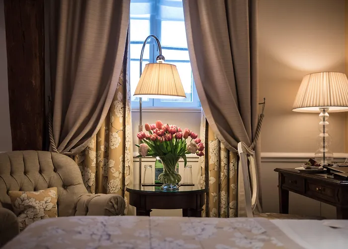 Grand Du - Relais & Chateaux 5* 沃韦