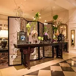 Отель Grand Du - Relais & Chateaux 5*